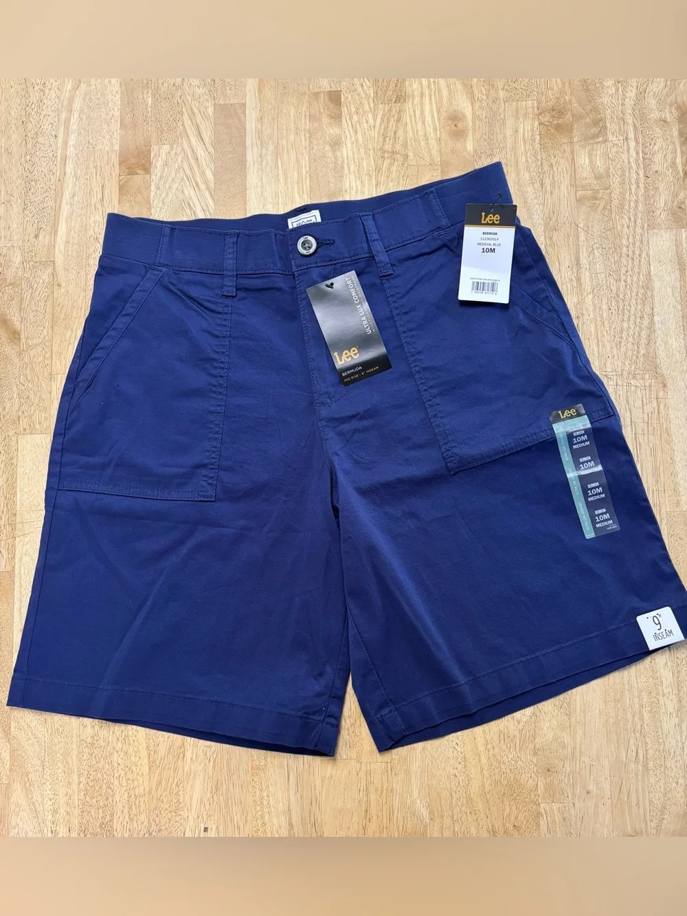 NWT Lee Women's High Waist Bermuda Utility Shorts in Olive and Navy - Picture 2 of 11